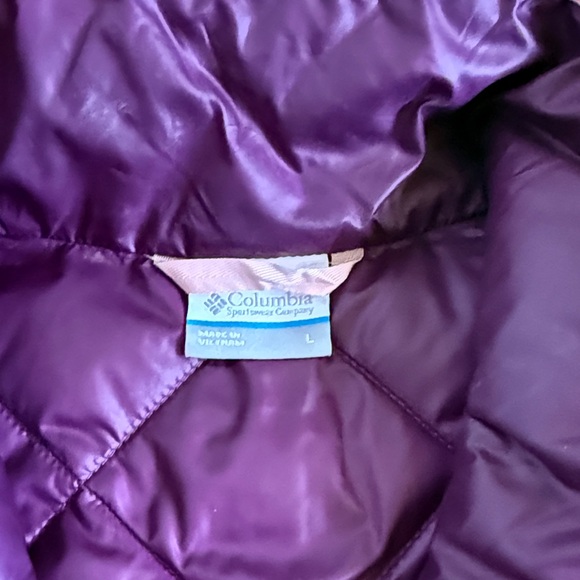 Columbia PFG Puffy Vest - Picture 2 of 5